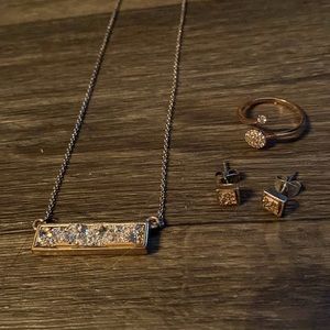 Mineral earring, necklace and ring set.